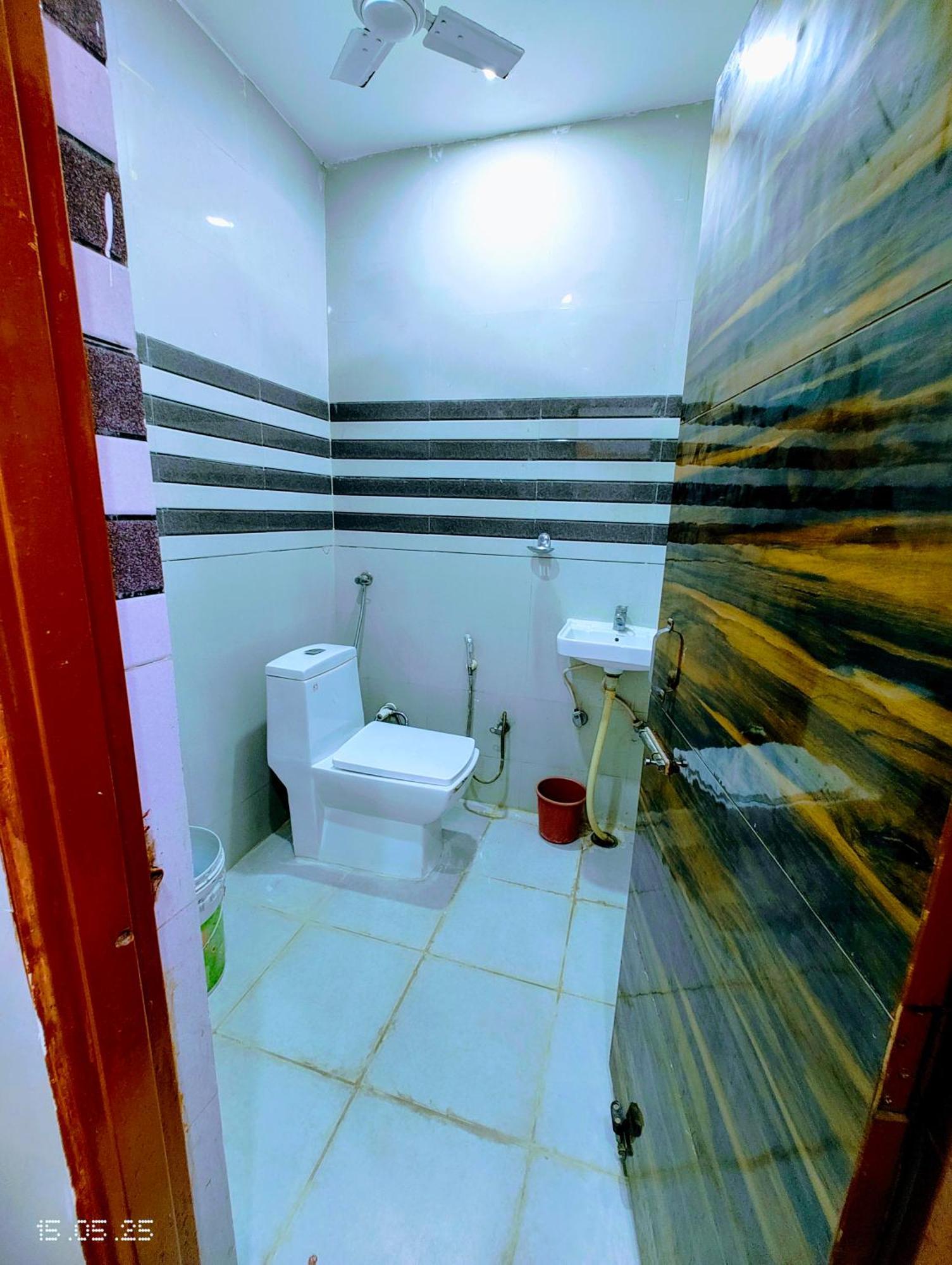Hotel Yolo- Chandīgarh Esterno foto
